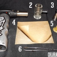 Smoking Ice Water Hash with a Domeless Titanium Nail